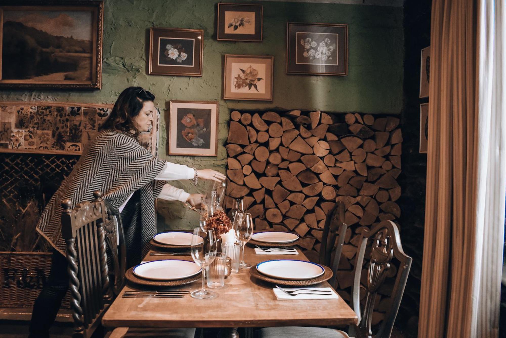 The Hare & Hounds Inn Bowland Bridge Extérieur photo